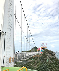 �������첣���Ŵ�