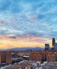 ������̨���ٹ⡿�������죬��չ��â