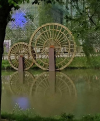 ������̨���ٹ⡿̨��ҹɫ