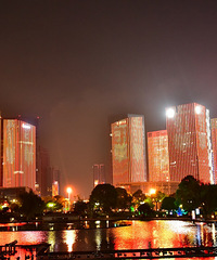 ������̨���ٹ⡿+����㳡ҹ��