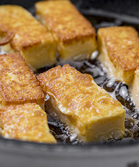 ���������������·������۵����Ӷ��в��ȣ�