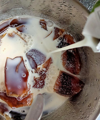 ��足ײ�̣��Լ����ɾ��򵥷��㻹ʵ��