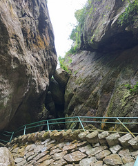 �����̨��֮�����������μ�