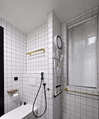 ���ڲ�̫����ɫ��С����Ƕ��ԣ�������ɫһֱ�Ǹ���