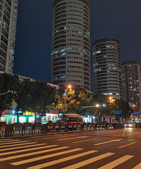 ������̨���ٹ⡿ҹ���Ľ����·