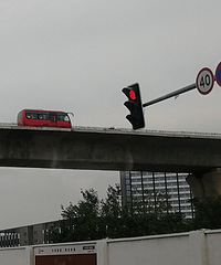 ��·���ϵ����������֪����ô����ȥ��