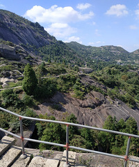 ����ɽ�μǣ��̲�ס��̾����Ȼ������