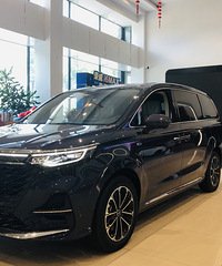 【新车实拍】荣威首款MPV,到店实拍荣威iMAX8