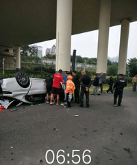 ɵ�ۣ��γ���20�׸�����׹�䣬˾�����ȳ��󾹡�