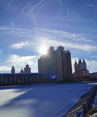 ��������ѩ�ˣ����ﻹ�Ǻ���ů