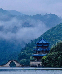 ���ݵ�������ɫ�����˴���ڸ���