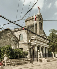 �й���ɽ��׳��ģ����������ڼ������С����