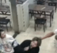 ɽ��һ���Ӵ�3Ů�Է��⼵�ʱ���......