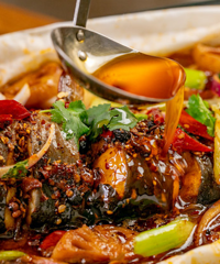 ���º����������ֽ�Ͽ��㣬�Ȼ�������ٱ���