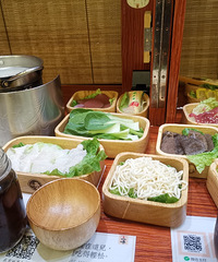 ����װ�޻������ĵ꣬���ǻ��ζ����һ��