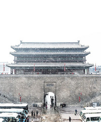 һ��ѩ���й��ʹ�Խ��ǧ��