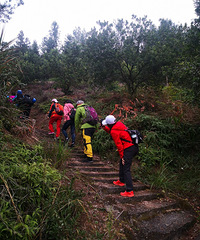 �ɾӼ�������ʯɽ��Խ