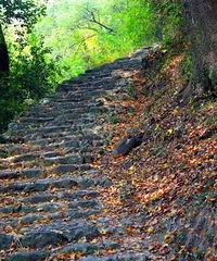 �����������ڴ�ɽ��İ���ŵ����羰һ��