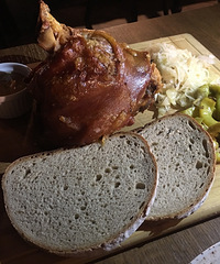 �ܻ����ڶ�Ѩ�����������ӣ��Ⱥ�ơ