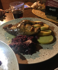 �ܻ����ڶ�Ѩ�����������ӣ��Ⱥ�ơ