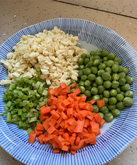 �������ܼ򵥣�Ŵ����Ҫ��ǰ�ݺ�