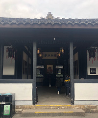 ����һ���Σ�͵���ճ�ȥתһȦ