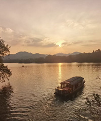 93����������Ů����180�Ը�ƫ���򣬽����ϰ�����12w