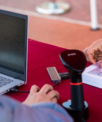 ����޶ȼ�����Ա������̨��һ������ͨ��