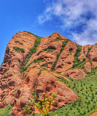 ɽ�������̫�����ˣ�����Ҳ�кܶ����ĵط�