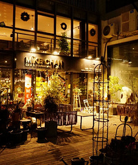 �þò��������������ϵĵƹ⻹ͦ�ÿ���