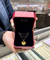 下叉了周大福网红款,祥云足金吊坠太好看了