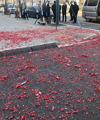 ���������������׬������һ�깤����