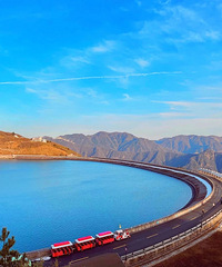 ���Ե�����ݵ��㱱С�ǣ���ɫ��������Ȧ