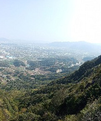 �ڽ����е�¶Ӫ���أ����Ը�Ƴǡ���