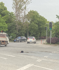 �����Ŀ��ܷ��æ��һ�£�����Ŀ��Ħ�г�ˤ��