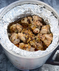 �ϹϺ��ŹǴ�����һ�𣬼�ֱ���˼���ζ��