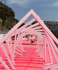 ��һ���ڣ�ʯ�������ķ�ɫɳ̲����һ��Ҫȥ��