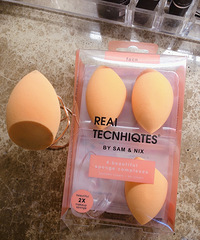 �̵��ڶ�������Ļ�ױƷ���о�����Ҳ������˰��