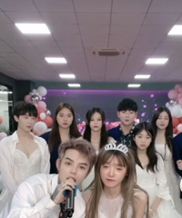 ���충��ֱ���ж����⣺��ζ��̨���ﰫ�������ֳ�ֱ������