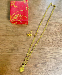 �ϻƽ������µĺۼ�