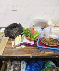 �ϲ飡�ع⣡̨����Щ���ϸ�ʳƷ��"�ڰ�"