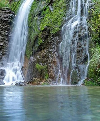 �������ڵ�һ�������ؾ���С��ɽˮ��������