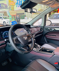 实拍传祺M6 PRO,满足二胎家庭,标配1.5T+7座布局