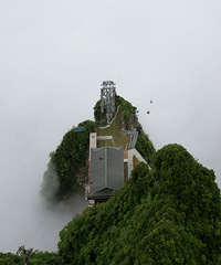 ����ɽ���ƺ���ɽ�������ǳ�Ư��