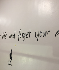 86�꽷��˶ʿС��㣬�Ը�ֱˬ�Ͻ���Ѱ������µ�����