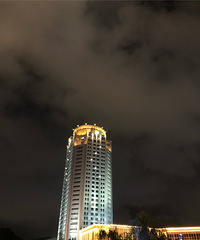 ����㳡�ĵƹ��Ư��