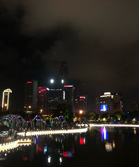 ����㳡�ĵƹ��Ư��