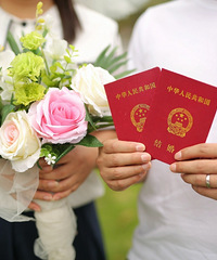 �����֤���ģ��򵥵Ĳ�ƺҲ���ĳ����򵥵��⾰