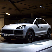 9����ֵ�����SUV