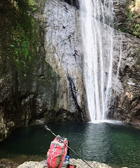 ����̶��Ѩ ̽ԭʼɽ�֡����߽��ɾӵ������й�ԭʼɭ��